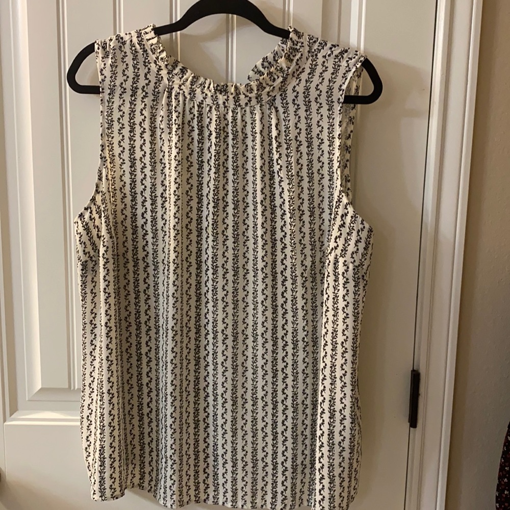 Loft plus size blouse sz16/18